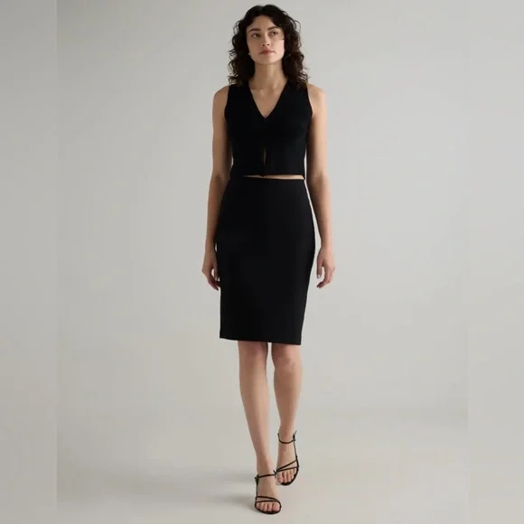 Quince Ultra-Stretch Ponte Pencil Skirt Medium NWT - Picture 2 of 9